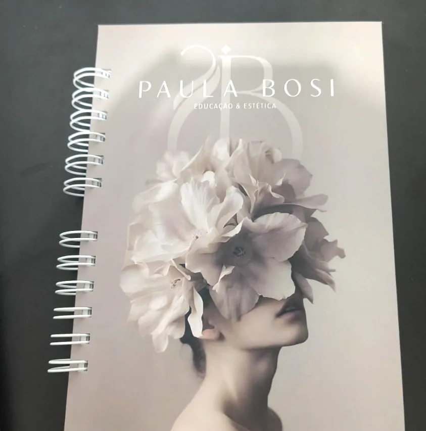 Caderno A5 - Miolo Preto e Branco